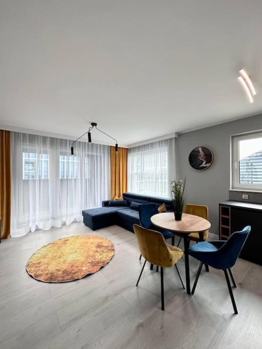 Apartmán New Apart - Next To Sky Tower Vratislav Exteriér fotografie